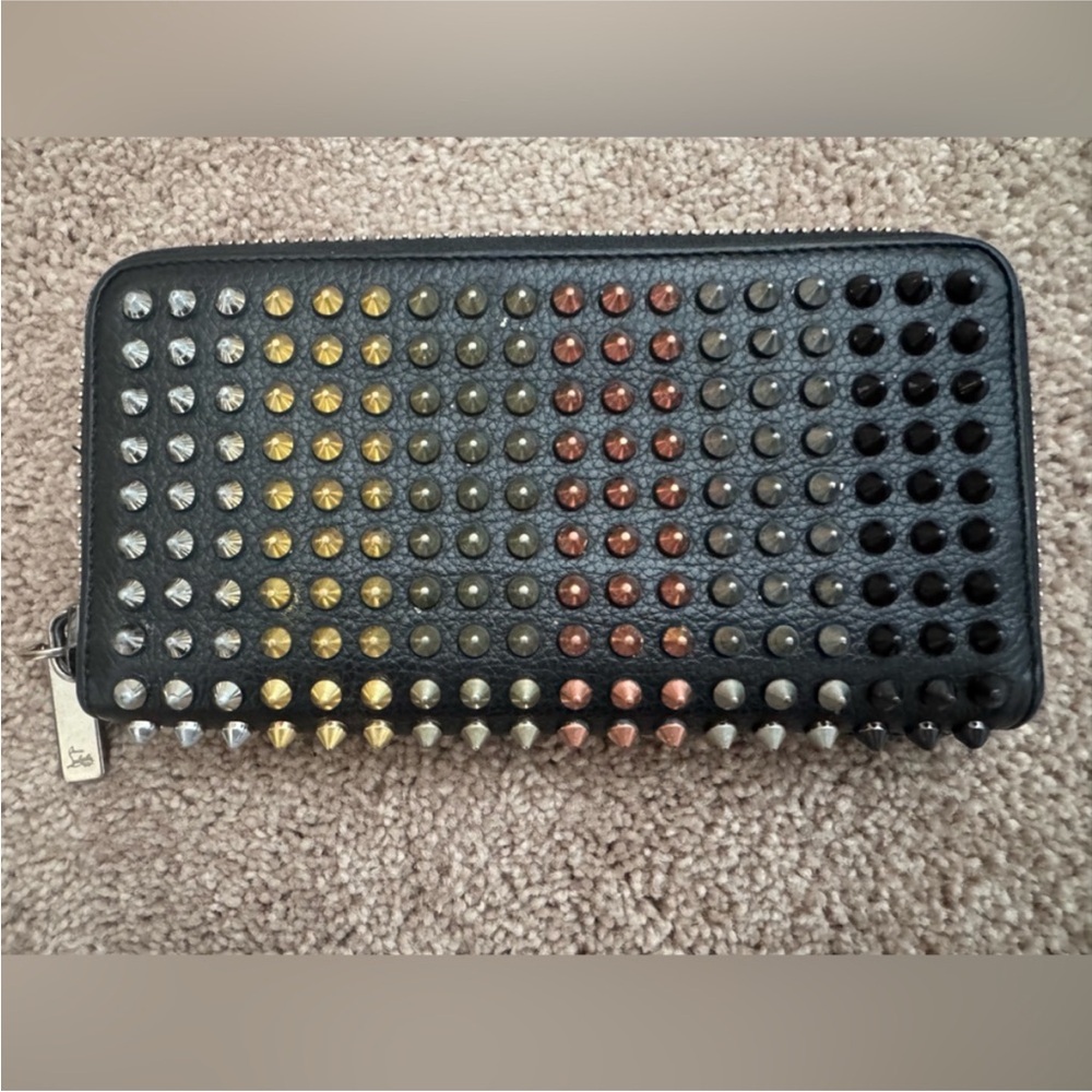 Christian Louboutin “Panettone” Spiked Zip Wallet - Black - EXCELLENT CONDITION - Picture 2 of 9